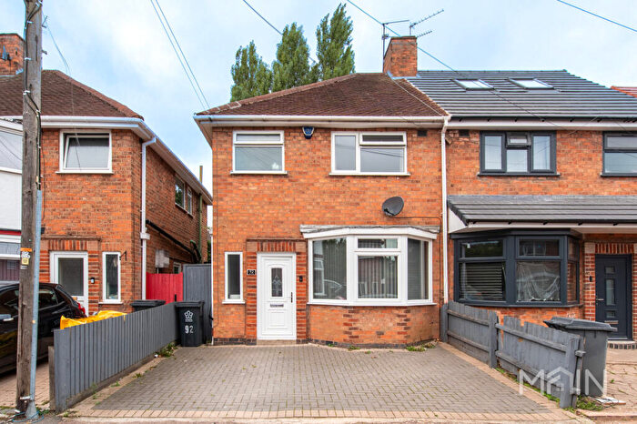 3 Bedroom Semi-Detached House For Sale In Averil Road, Leicestershire, LE5