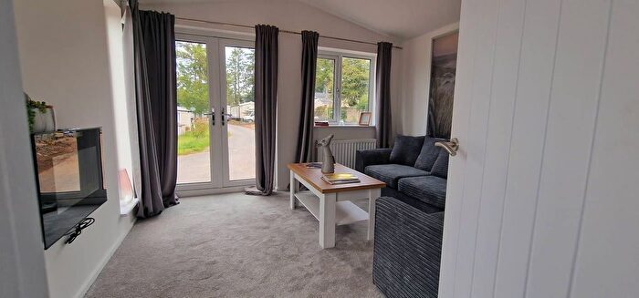 2 Bedroom Park Home For Sale In Tedstone Wafre, Bromyard, HR7