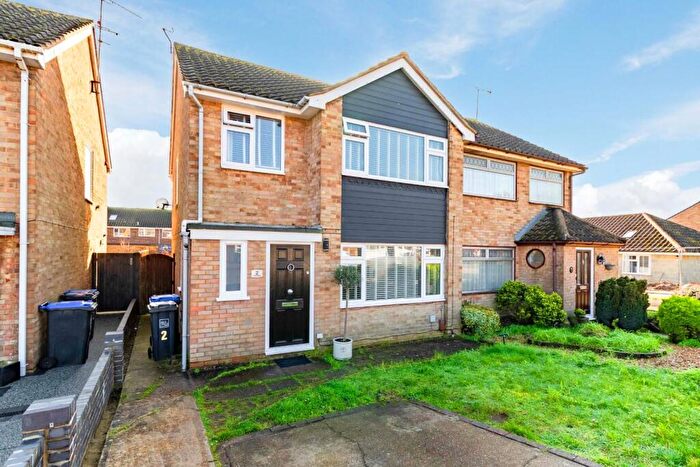 3 Bedroom Semi-Detached House For Sale In The Lawns, Sompting, Lancing, BN15