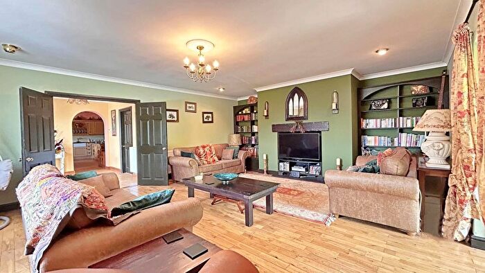 2 Bedroom Detached Bungalow For Sale In Croesgoch, Haverfordwest, SA62