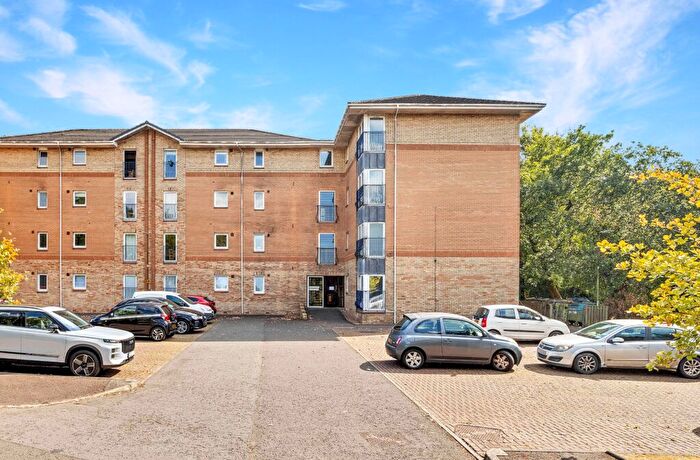 2 Bedroom Flat For Sale In Swift Brae, Livingston, West Lothian, EH54