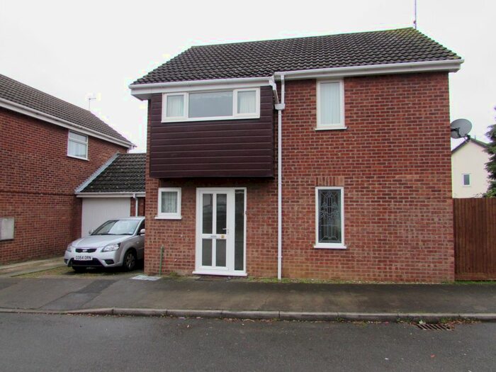 4 Bedroom Detached House To Rent In Hawthorn Way, Sawtry, Huntingdon, PE28