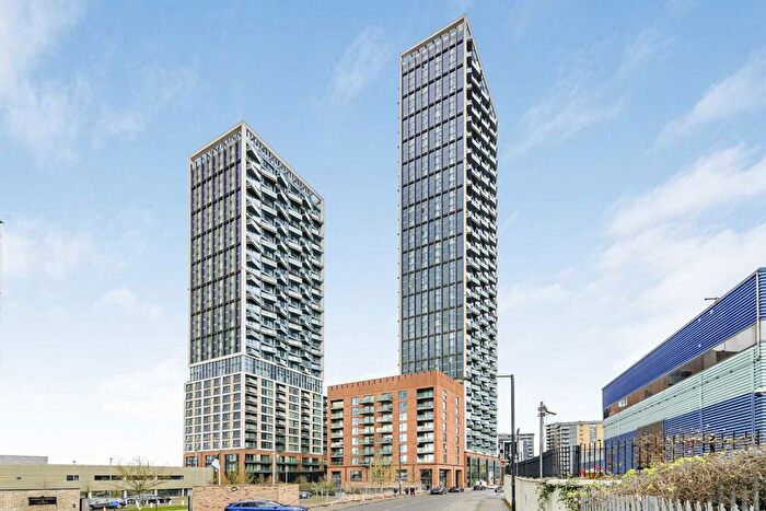 1 Bedroom Flat For Sale In Portal Way, Acton, W3