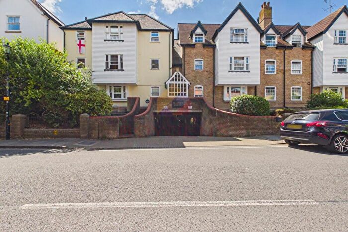 2 Bedroom Apartment For Sale In Claudius Court, Colchester, CO1