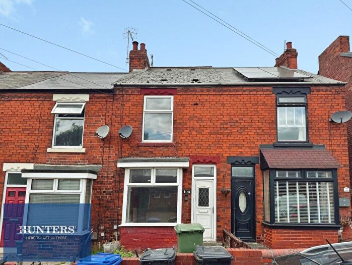 3 Bedroom Terraced House For Sale In Handley Road, New Whittington, Chesterfield, S43