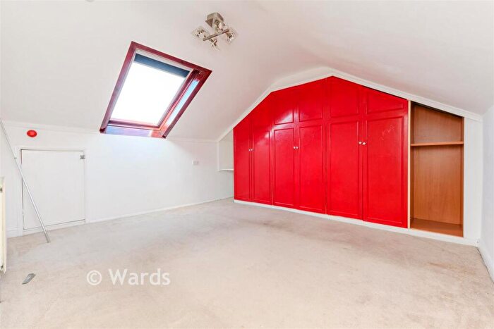 2 Bedroom Duplex For Sale In Windmill Street, Gravesend, Kent, DA12