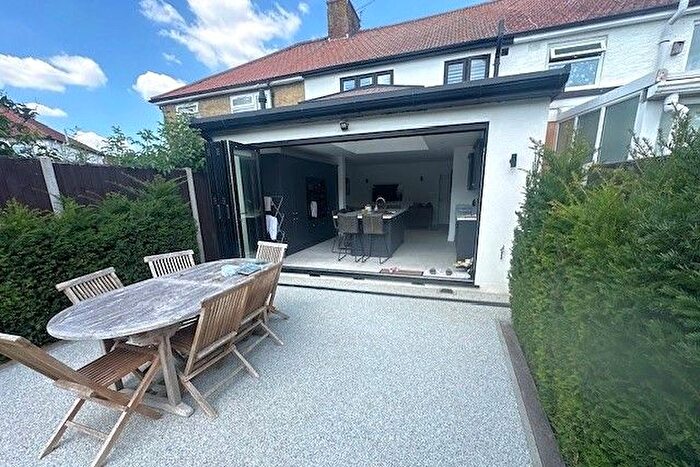 3 Bedroom Terraced House For Sale In Lennard Road, Dunton Green, Sevenoaks, TN13