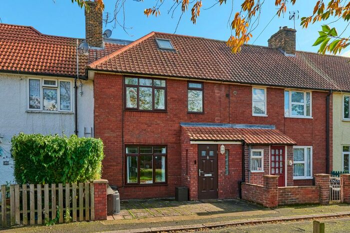 3 Bedroom Terraced House To Rent In Kentwode Green, Barnes SW13