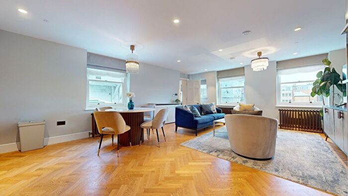 3 Bedroom Flat To Rent In Wimpole Street, London, W1G