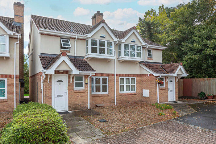 3 Bedroom Semi-Detached House For Sale In Whitethorn Vale, Brentry, Bristol, BS10