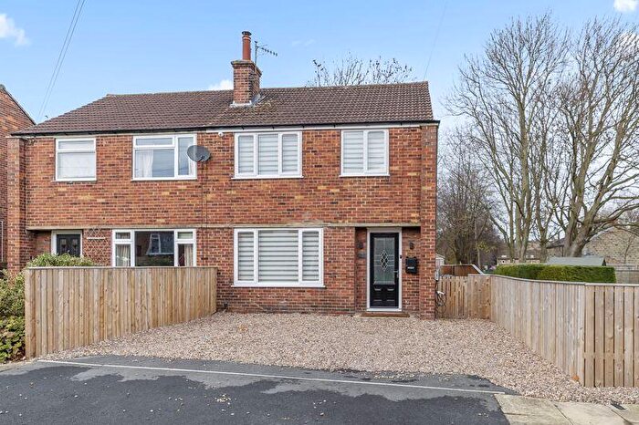3 Bedroom Semi Detached House For Sale In Norwood Close, Ilkley, LS29