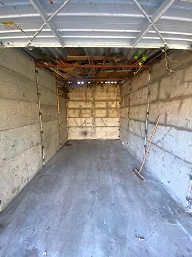 Garage / Parking To Rent In Vale Road, Gravesend, DA11