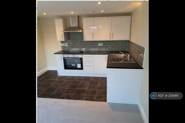 1 Bedroom Flat To Rent In High Street, Andover, SP10