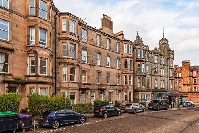2 Bedroom Flat For Sale In / Polwarth Crescent, Edinburgh, EH11