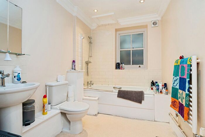 1 Bedroom Flat For Sale In Clarence Road, Tunbridge Wells, TN1