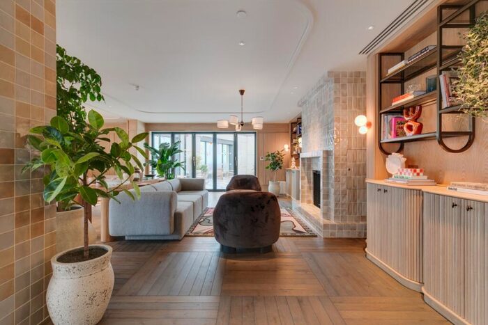 1 Bedroom Apartment To Rent In Riverstone Heights, Reed Avenue, Bromley By Bow, E3