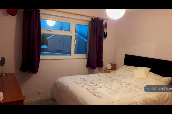 2 Bedroom Flat To Rent In Blackmore Court, Melksham, SN12