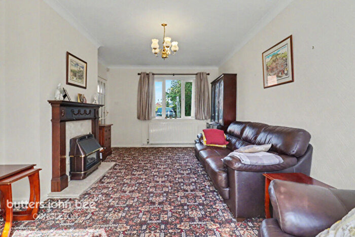 3 Bedroom Semi-Detached House For Sale In Dale Place, Congleton, CW12