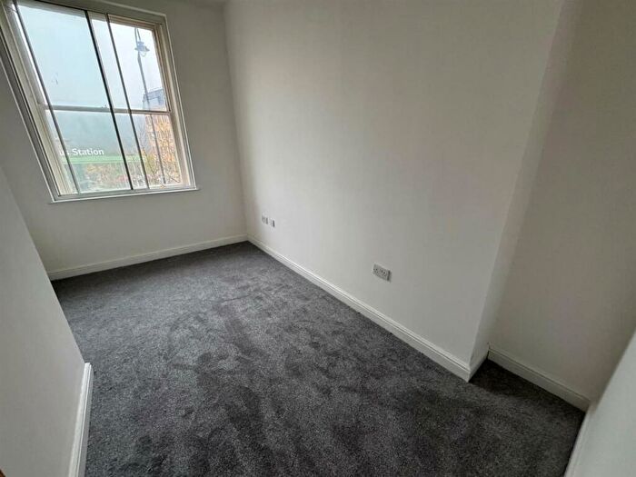 2 Bedroom Flat To Rent In Calder Court, Town Hall Street East, Halifax, HX1