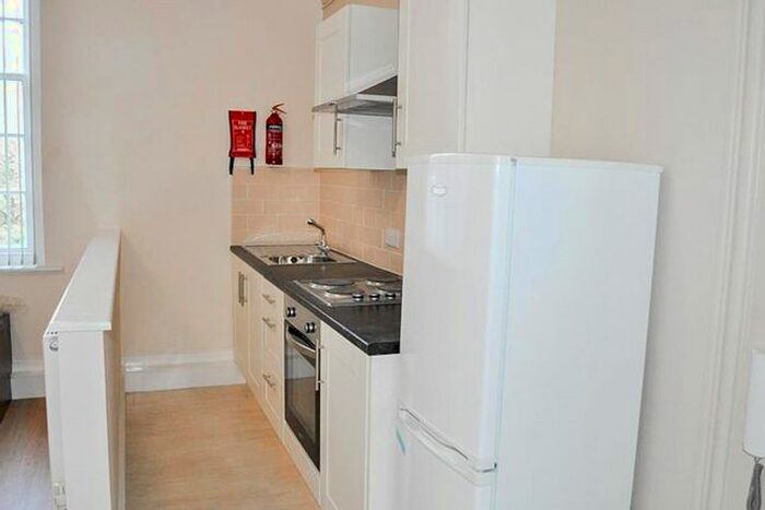 1 Bedroom Flat To Rent In Clarendon Road, Leeds, LS2