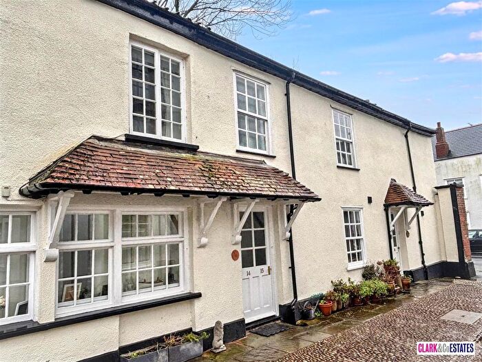 1 Bedroom Flat For Sale In Grove House, Fore Street, Topsham, EX3