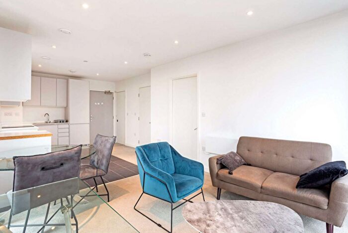 1 Bedroom Flat To Rent In Boundary Lane, Manchester, M15