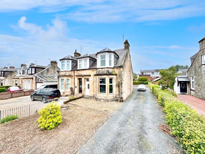 4 Bedroom Semi-Detached House For Sale In Stoneyholm Road, Kilbirnie, KA25