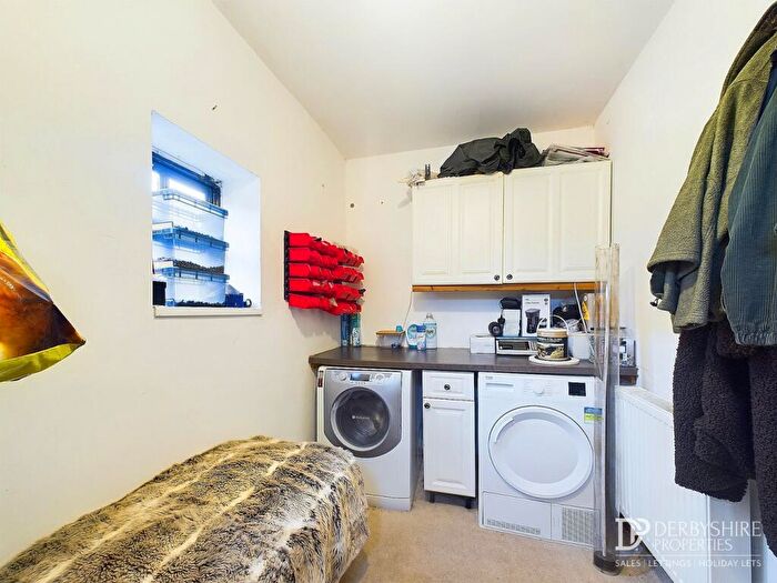 2 Bedroom Semi-Detached House For Sale In Overmoor View, Tibshelf, DE55