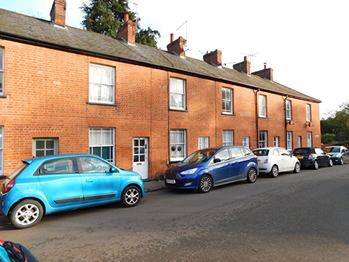 2 Bedroom Cottage To Rent In Prospect Place, Welwyn, AL6