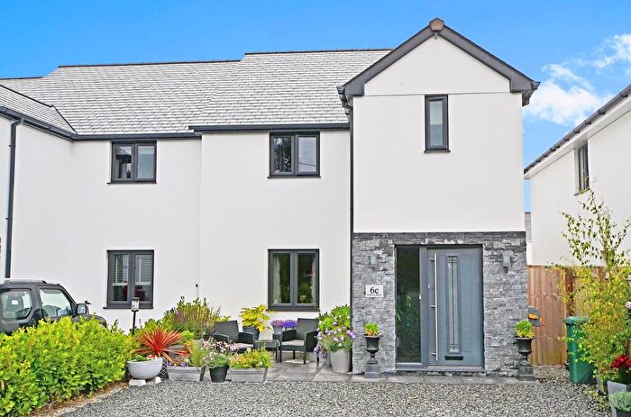 3 Bedroom Terraced House For Sale In Roche Road, Bugle, PL26