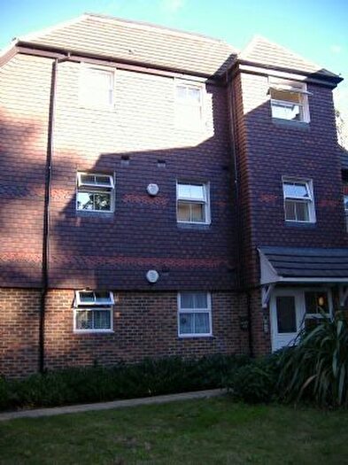 2 Bedroom Flat To Rent In Flat, Rosebury Court, St. Helen's Road, London, SW16