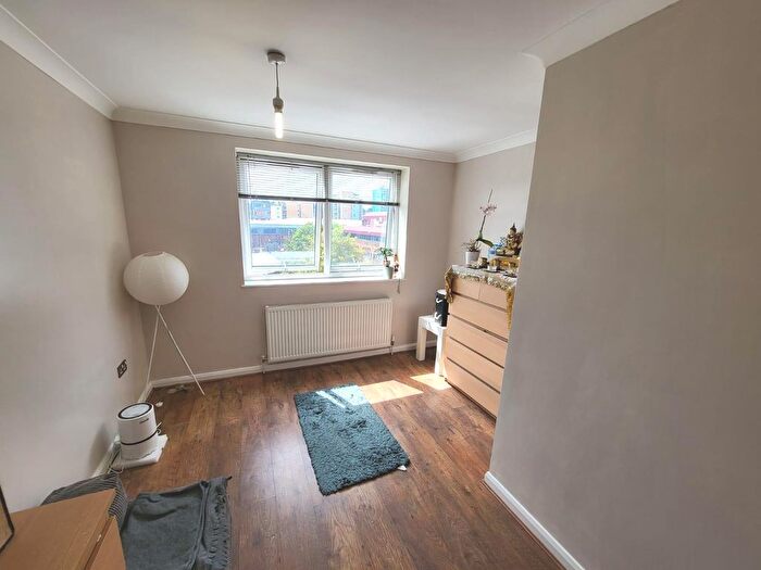1 Bedroom Flat For Sale In Park Street, Luton, LU1