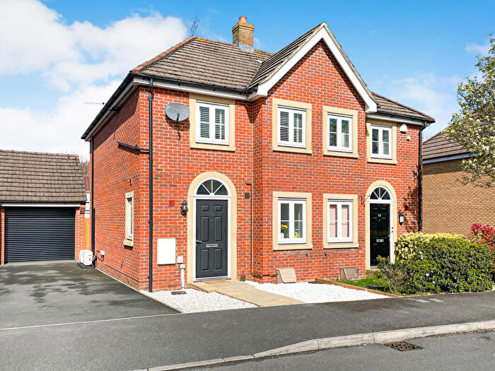 2 Bedroom Semi Detached House For Sale In Culverhouse Road, Swindon, SN1