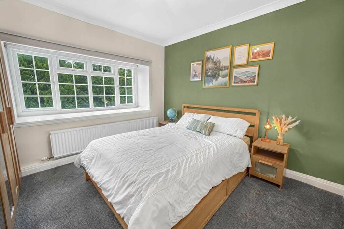 2 Bedroom Apartment For Sale In The Mews, Beaufort Road, Sale, M33