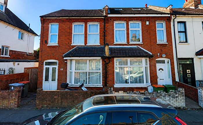 5 Bedroom Terraced House For Sale In Southend Road, London, E6