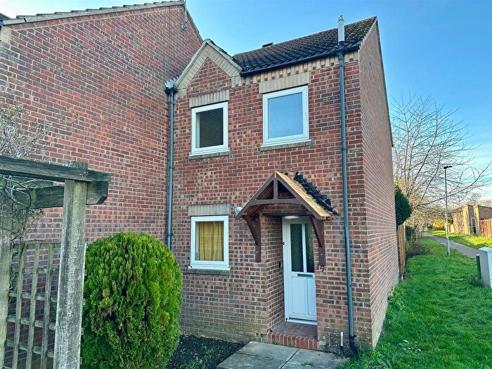 2 Bedroom End Of Terrace House To Rent In Osprey, Orton Goldhay, Peterborough, PE2