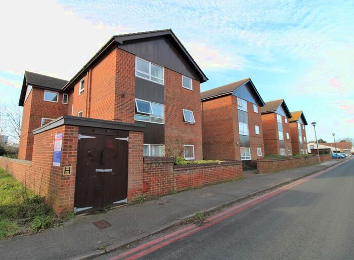 1 Bedroom Flat To Rent In Berkeley Court, Nightingale Way, Swanley, BR8