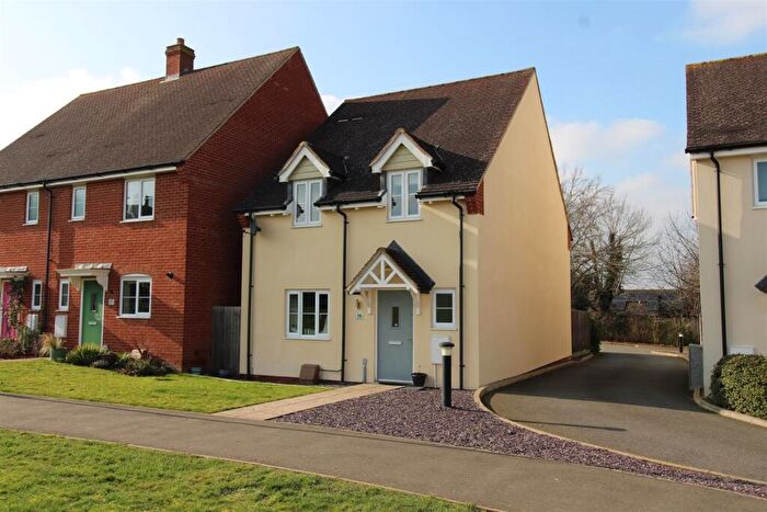 4 Bedroom Detached House For Sale In Gilbert Road, Stanton, Bury St. Edmunds, IP31