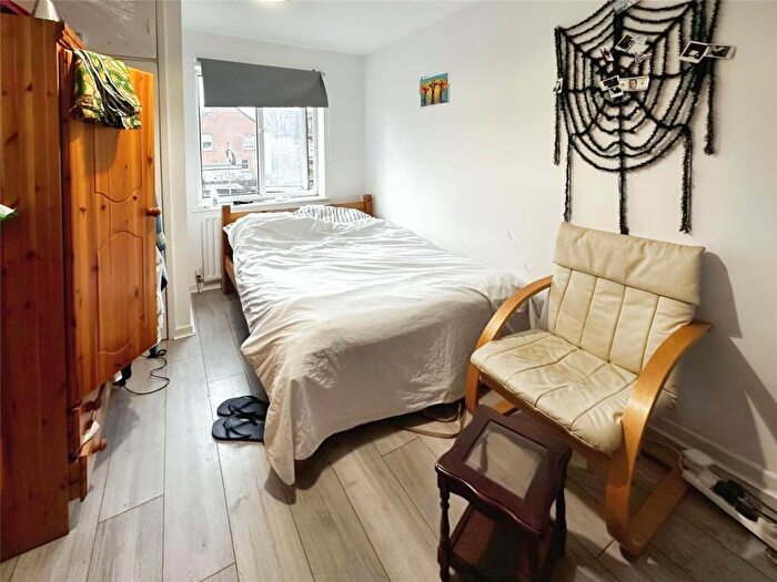 5 Bedroom House To Rent In Milton Road, Southampton, Hampshire, SO15