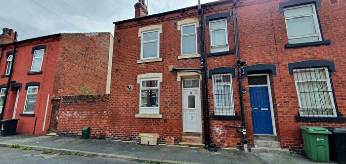 1 Bedroom Terraced House To Rent In Shafton View, Leeds, LS11