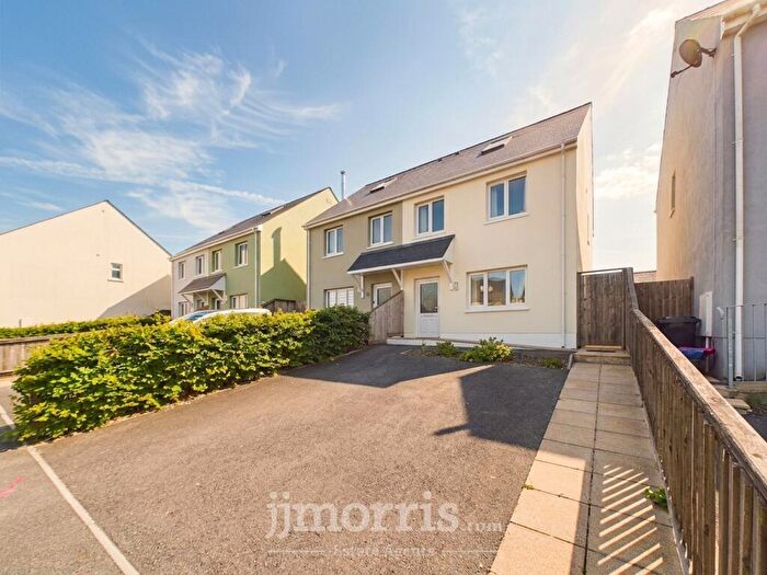 3 Bedroom Semi-Detached House For Sale In Crug Yr Efydd, Crymych, SA41