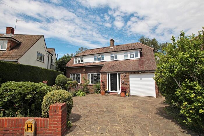 5 Bedroom Detached House To Rent In Pyrford, Woking, GU22