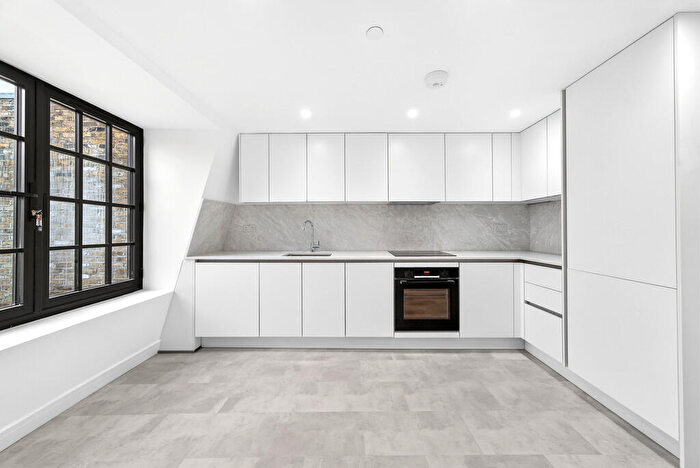 2 Bedroom Apartment To Rent In Fieldgate Street, E1