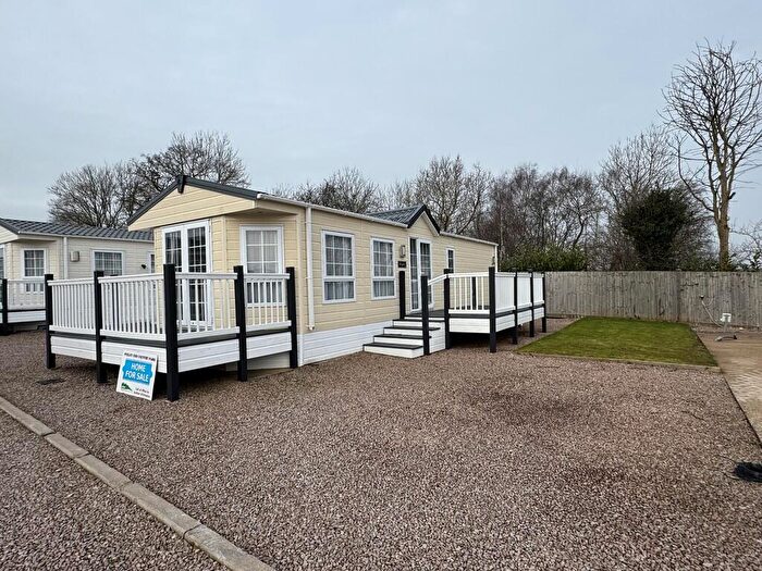 2 Bedroom Mobile Home For Sale In Pixley End Country Park, Trumpet, HR8