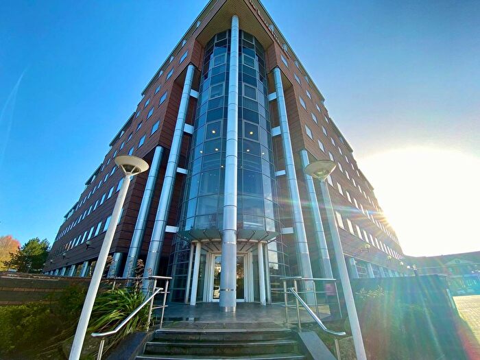 2 Bedroom Flat For Sale In Waterfront West, Brierley Hill, DY5