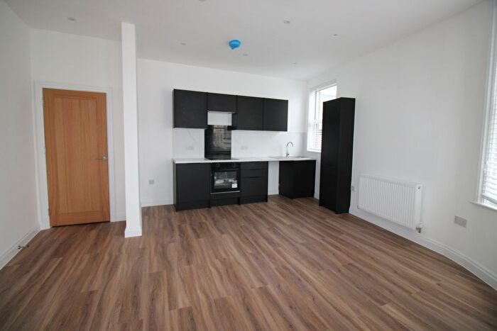 1 Bedroom Flat To Rent In Leopold Street, CT11