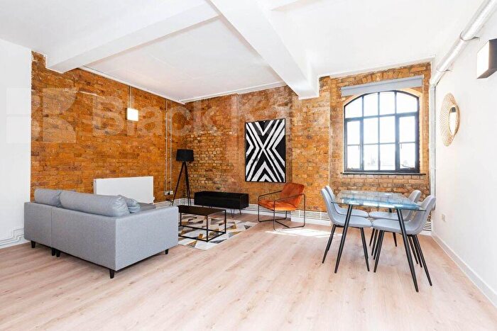 2 Bedroom Flat To Rent In Springfield House Lofts - Tyssen Street, Dalston, E8