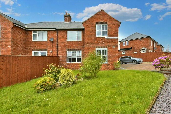 3 Bedroom Semi-Detached House For Sale In Barnard Avenue, Ludworth, DH6