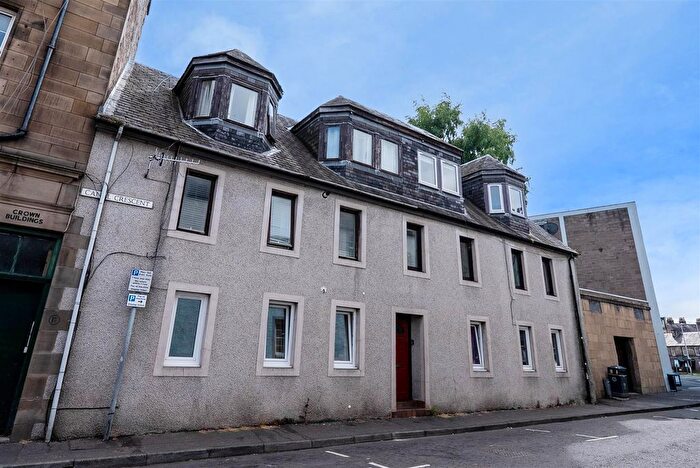 2 Bedroom Flat For Sale In F Canal Crescent, Perth, PH2