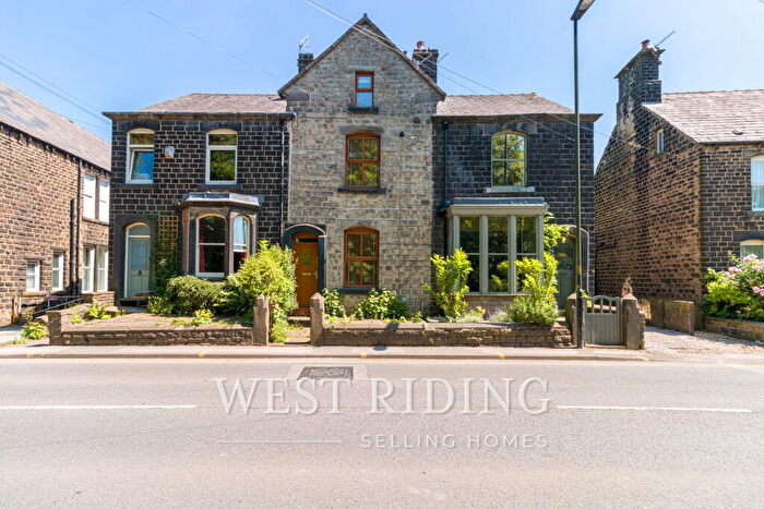 3 Bedroom Terraced House For Sale In High Street, Uppermill, OL3